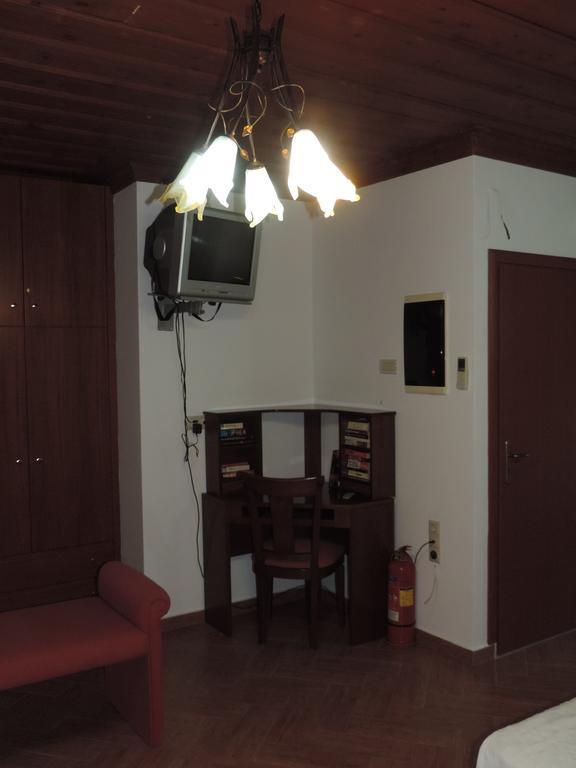 Mandraki Paradise Megisti Exterior photo