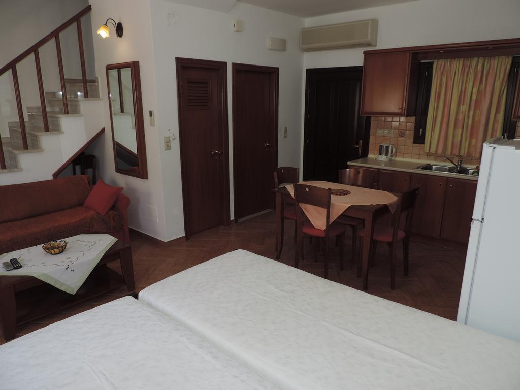 Mandraki Paradise Megisti Exterior photo